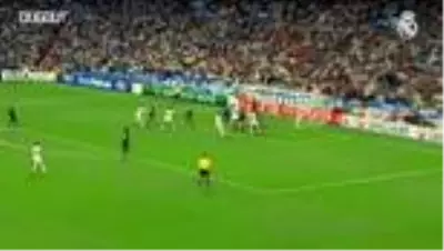Adebayor’dan Tottenham Hotspurs’a Hat-trick Adebayor’dan Tottenham Hotspurs’a Hat-trick