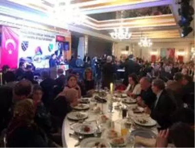 Boşnaklar birlik beraberlik için bir araya geldi Boşnaklar birlik beraberlik için bir araya geldi