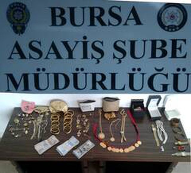 Bursa�da yatak odası hırsızları yakalandı Haberler