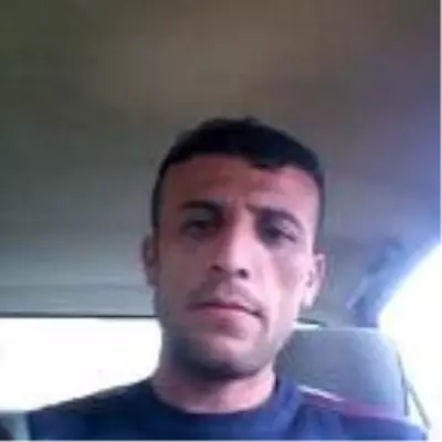 Cinnet getiren koca, tabanca ile eşini yaralayıp intihar etti Cinnet getiren koca, tabanca ile eşini yaralayıp intihar etti