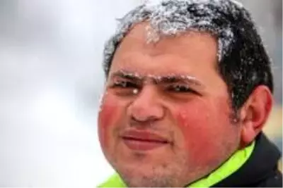 Gümüşhane'de kar yağışı etkili oluyor Gümüşhane'de kar yağışı etkili oluyor