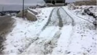 Hatay'da kar ve soğuk hava hayatı olumsuz etkiledi