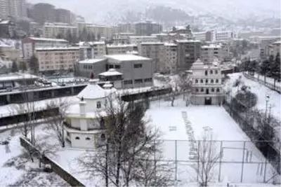 Karadeniz'de 5 ilde 314 yerleşim birimine ulaşılamıyor