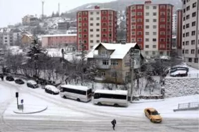Karadeniz'de 5 ilde 314 yerleşim birimine ulaşılamıyor