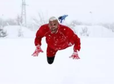 Lider Sivasspor karın tadını doyasıya çıkardı Lider Sivasspor karın tadını doyasıya çıkardı