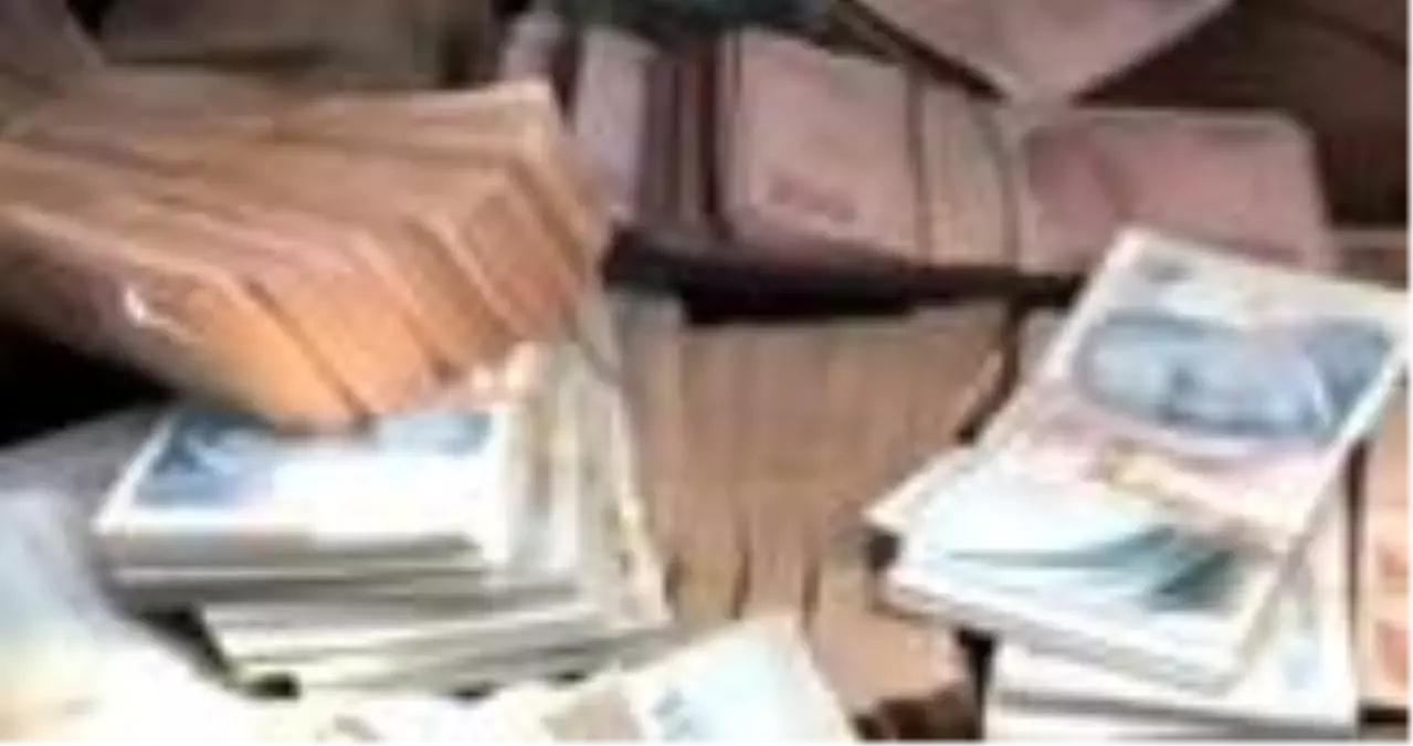 Telefon dolandırıcıları, mağdurların paralarıyla video çekip sosyal medyadan paylaştı