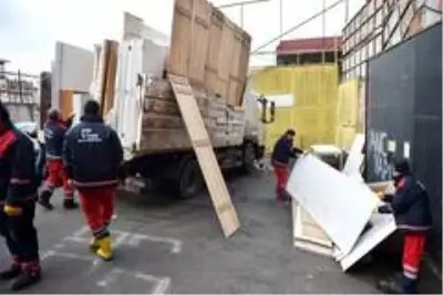 (Özel) 19 yıllık Güngören stadı yıkım için boşaltılıyor (Özel) 19 yıllık Güngören stadı yıkım için boşaltılıyor