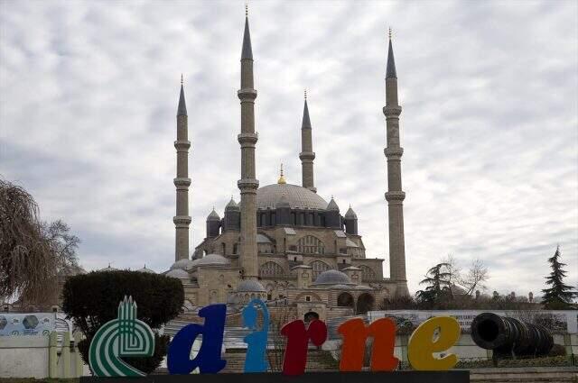 Selimiye Camisi'nin depreme dayanıklı olduğu tespit edildi.