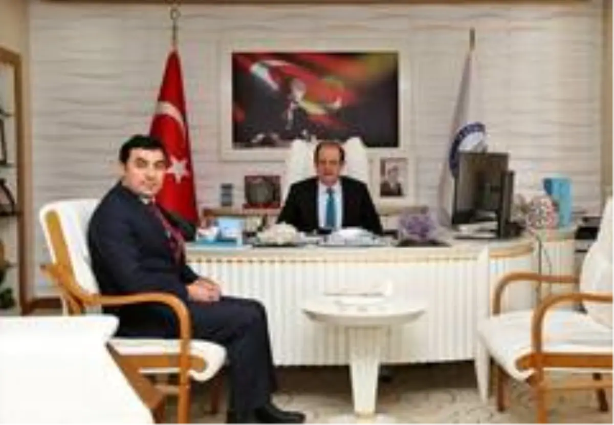 Yeşilay Cemiyeti Bayburt Şube Başkanı Akcan'dan Rektör Coşkun'a ziyaret