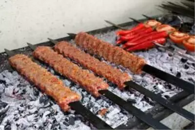 Adana'da yeni lezzet: Kaz etinden kebap