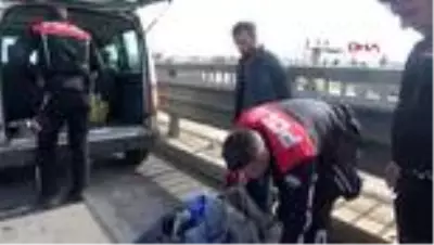 Polisin 'Neden kaçtın?' sorusuna, ehliyetsiz sürücü 'Yüzüm yok' şeklinde cevap verdi Polisin 'Neden kaçtın?' sorusuna, ehliyetsiz sürücü 'Yüzüm yok' şeklinde cevap verdi
