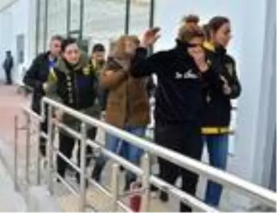 Otoyolda cinsel ilişkiye girmek için anlaştığı kadın tarafından gasp edildi