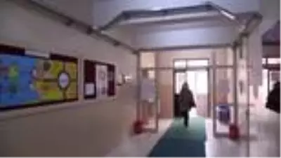 Görme engelli Nefise öğretmen öğrencilerinin dünyasını aydınlatıyor - KIRIKKALE