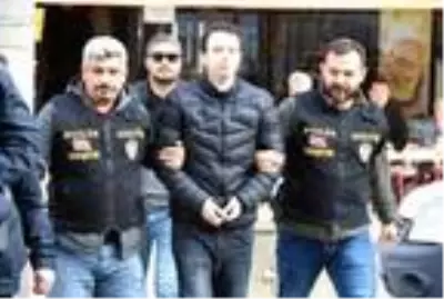 Kavgayı ayıran kişiyi bıçaklayarak öldüren zanlı: Babam gibi severdim Kavgayı ayıran kişiyi bıçaklayarak öldüren zanlı: Babam gibi severdim