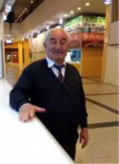 Kavgayı ayıran kişiyi bıçaklayarak öldüren zanlı: Babam gibi severdim Kavgayı ayıran kişiyi bıçaklayarak öldüren zanlı: Babam gibi severdim