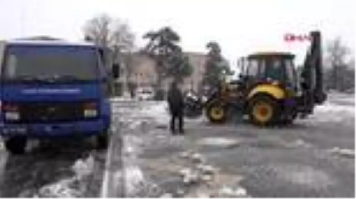 Kayseri'de kar yağışı etkili oldu