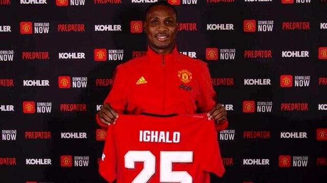 Manchester United, koronavirüs şüphesi nedeniyle Odion Ighalo'yu tesislere almıyor