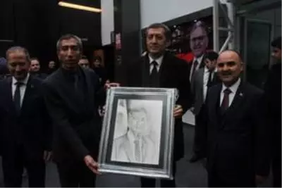 Milli Eğitim Bakanı Selçuk'tan İdlib'de şehit olan askerin ailesine taziye ziyareti