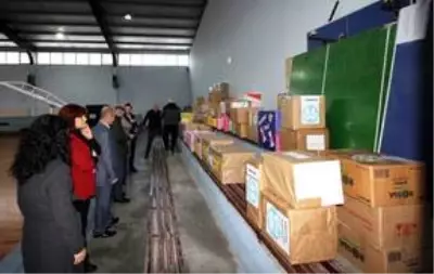 Sakaryalı minik öğrenciler Elazığ'daki anaokullarına sevgi kolisi gönderdi
