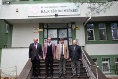 Sandıklı Kaymakamı Tortop'dan kursiyerlere ziyaret