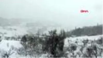 Şırnak'ı, hakkari ve siirt'te bağlayan yollar kardan kapandı