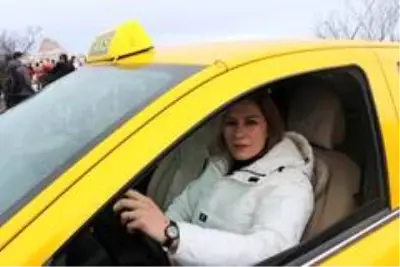 Şoför Nebahat'ı örnek aldı, taksi şoförü oldu Şoför Nebahat'ı örnek aldı, taksi şoförü oldu