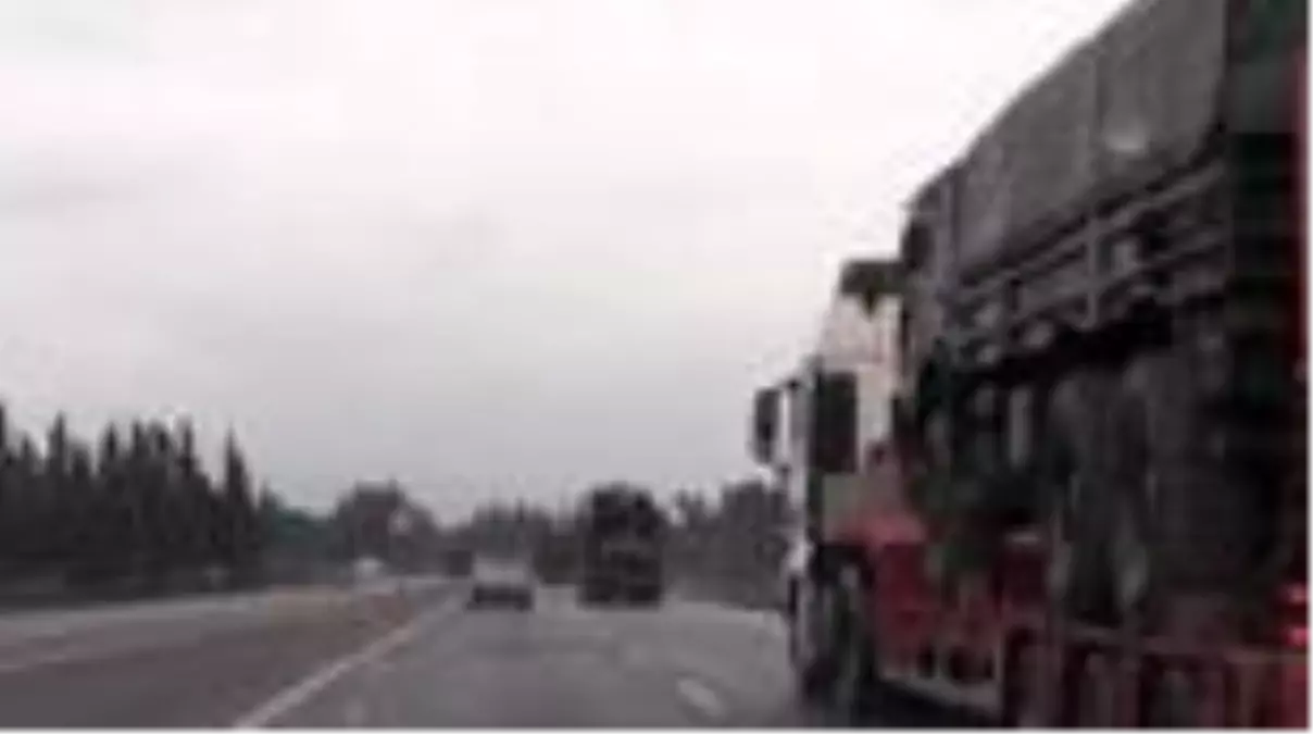 Suriye sınırına fırtına obüsü ve askeri araç sevkiyatı