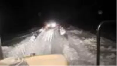 Tendürek Dağı eteğinde yaşayan hamile kadın için seferber oldular Tendürek Dağı eteğinde yaşayan hamile kadın için seferber oldular