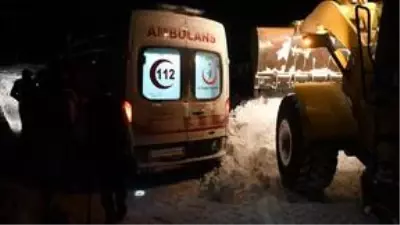 Tendürek Dağı eteğinde yaşayan hamile kadın için seferber oldular
