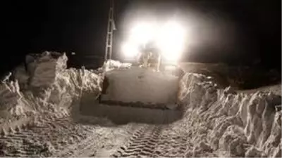 Tendürek Dağı eteğinde yaşayan hamile kadın için seferber oldular