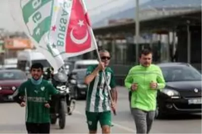 14 Şubat Sevgililer Günü'nde ilginç koşu