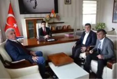 Başkan Demir'den Çıldır Kaymakamı Taş ve CHP İlçe Başkanı Şirin'e ziyaret