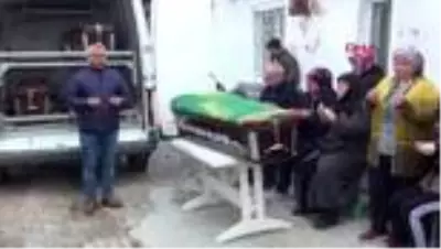 Bergama'daki 4 kişinin öldüğü kazada, bir otomobil sürücüsü tutuklandı Bergama'daki 4 kişinin öldüğü kazada, bir otomobil sürücüsü tutuklandı