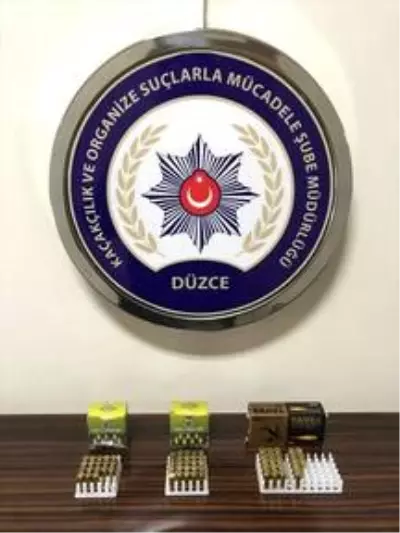 Düzce'de uyuşturucu ve silah kaçakçılığı operasyonunda 3 zanlı tutuklandı
