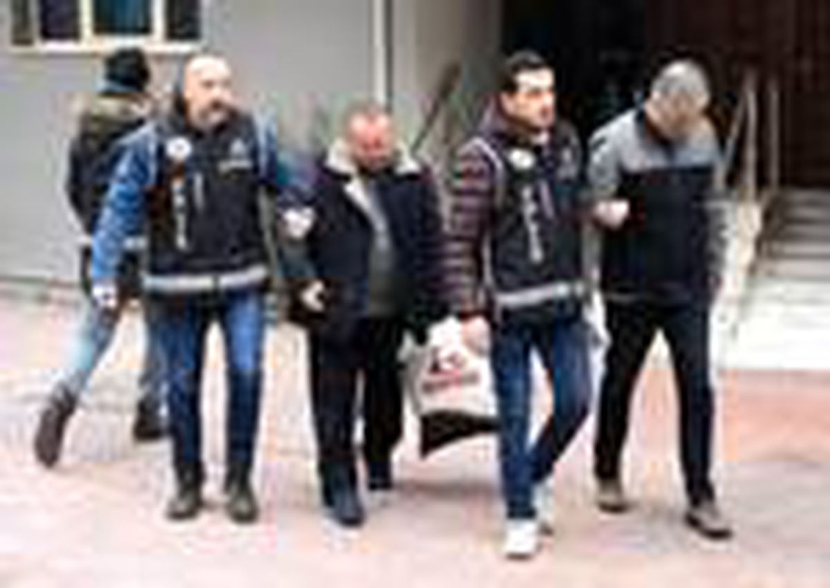 'İstanbullu Banker'in dublörü ile 20 milyonluk vurgun yapan çete adliyede
