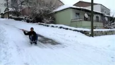 Karlıova'da kar kalınlığı 2 metreyi aştı Karlıova'da kar kalınlığı 2 metreyi aştı