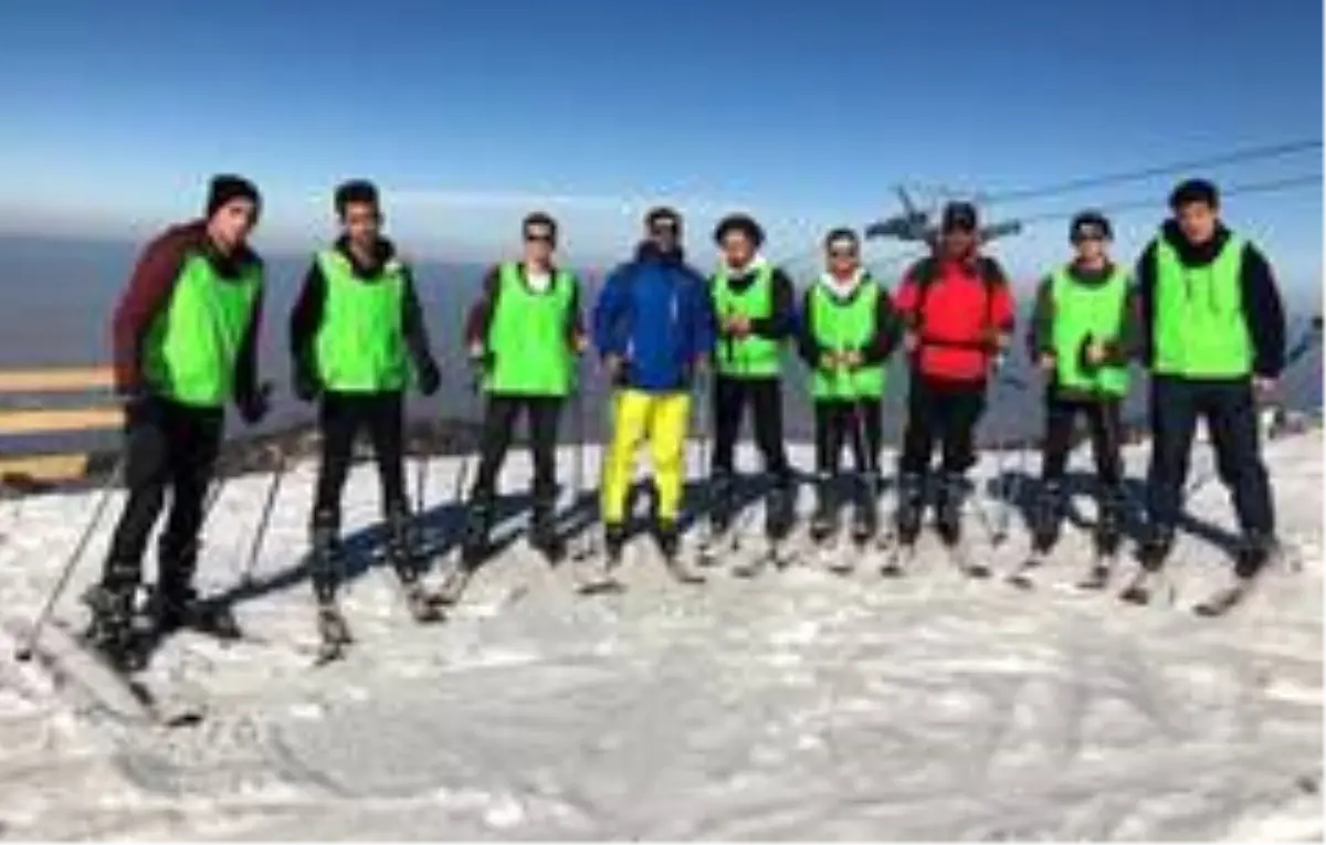 Kartepe'de ücretsiz kayak kursu başladı