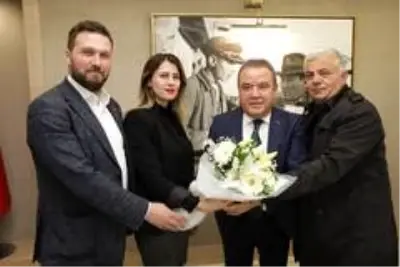 Konyalılar ve Karadenizliler Derneklerinden Başkan Böcek'e ziyaret Konyalılar ve Karadenizliler Derneklerinden Başkan Böcek'e ziyaret