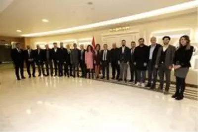 Konyalılar ve Karadenizliler Derneklerinden Başkan Böcek'e ziyaret Konyalılar ve Karadenizliler Derneklerinden Başkan Böcek'e ziyaret