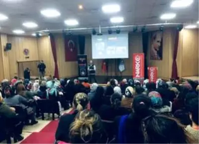 Mersin'de vatandaşlar madde bağımlılığına karşı bilgilendirildi