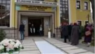 Nikah salonlarında 14 Şubat Sevgililer Günü yoğunluğu