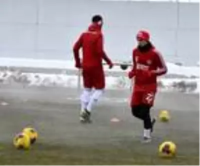 Rıza Çalımbay: Trabzonspor maçı final niteliğinde Rıza Çalımbay: Trabzonspor maçı final niteliğinde