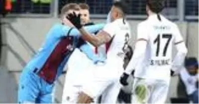 Son Dakika: Trabzonspor'a müjde! Sörloth'un cezası 1 maça indirildi