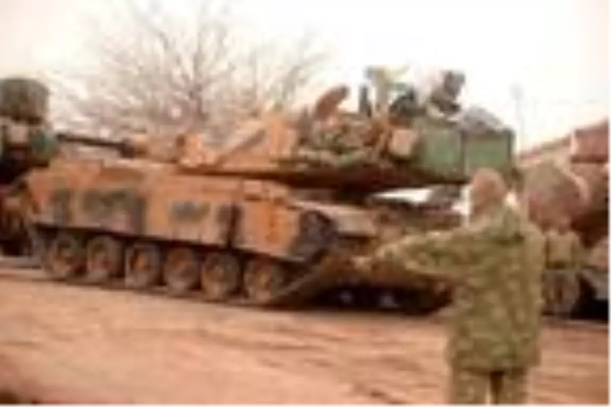 Suriye sınırına askeri araç ve polis takviyesi