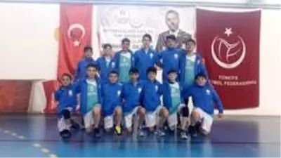 Aşkale Gençlik Spor Voleybol takımı Gümüşhane'de avantaj elde etti