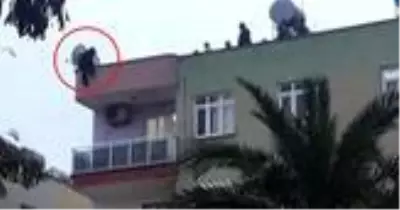 Ayrı yaşadığı eşi gönderdiği çiçeği kabul etmeyince intihara kalkıştı