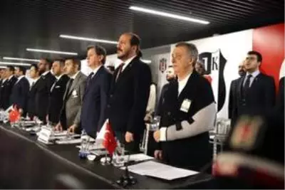 Beşiktaş Divan Kurulu'nda Ahmet Nur Çebi'ye küfür edildiği gerekçesiyle gerginlik yaşandı