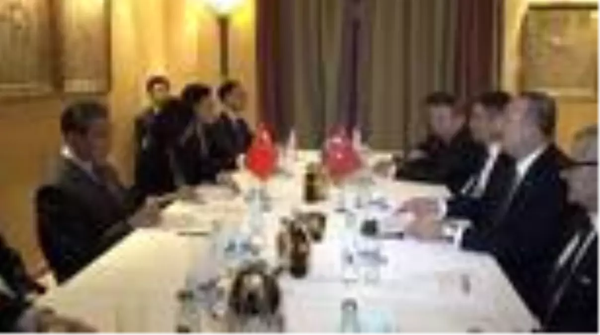 Çavuşoğlu, Çin Halk Cumhuriyeti Dışişleri Bakanı Wang Yi ile görüştü