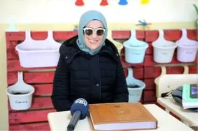 Görme engelli kız 2 ayda Kur'an-ı Kerim okumayı öğrendi Görme engelli kız 2 ayda Kur'an-ı Kerim okumayı öğrendi