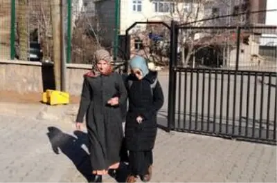 Görme engelli kız 2 ayda Kur'an-ı Kerim okumayı öğrendi Görme engelli kız 2 ayda Kur'an-ı Kerim okumayı öğrendi